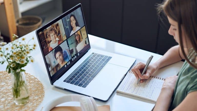 Online Eğitim Platformları Ücretleri